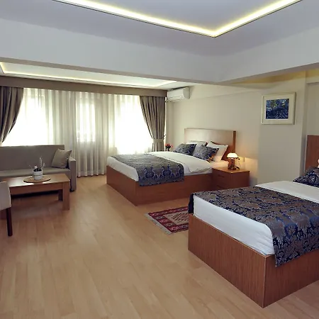 Aiza Aparthotel 2*