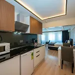 Aiza Nisantasi Istanbul