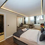 Aparthotel Aiza Nisantasi 4*