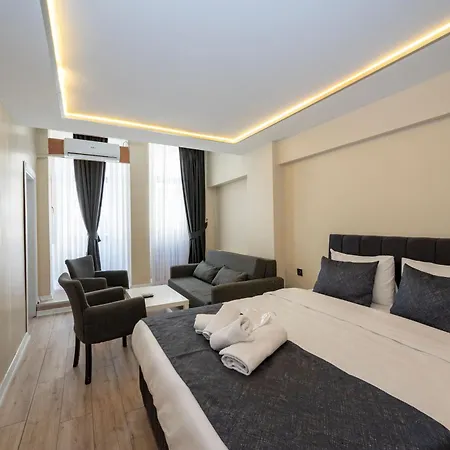Aiza Aparthotel 2*