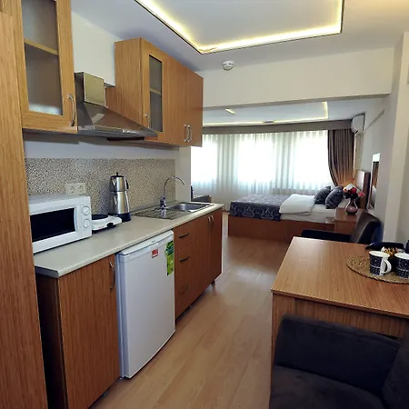 Aiza Lejlighedshotel 4*