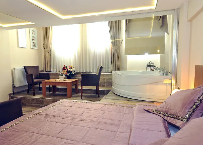 Aiza Hotel apartamentowy 4*
