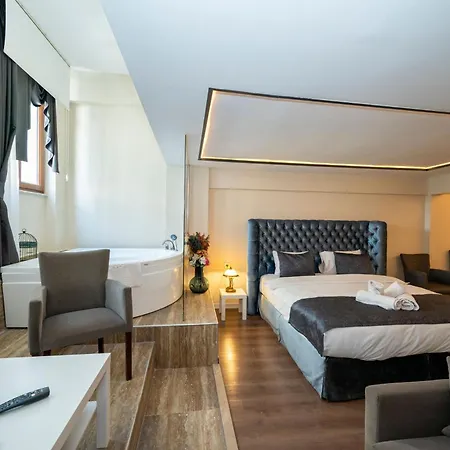 Aiza Nisantasi Aparthotel 4*